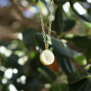 Round Fern Necklace Gold