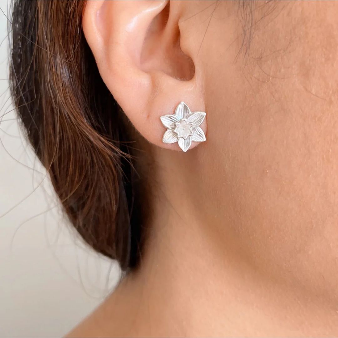 Daffodil Studs